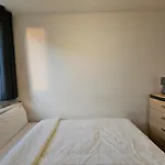 Wapping Stay